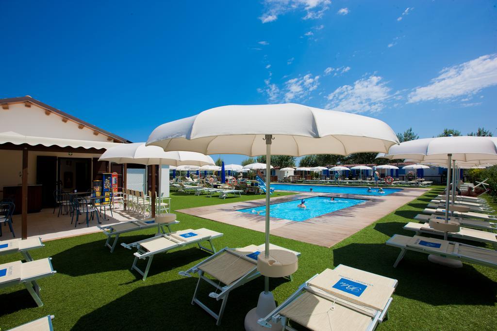 Camping Blu Fantasy Senigallia Exterior foto